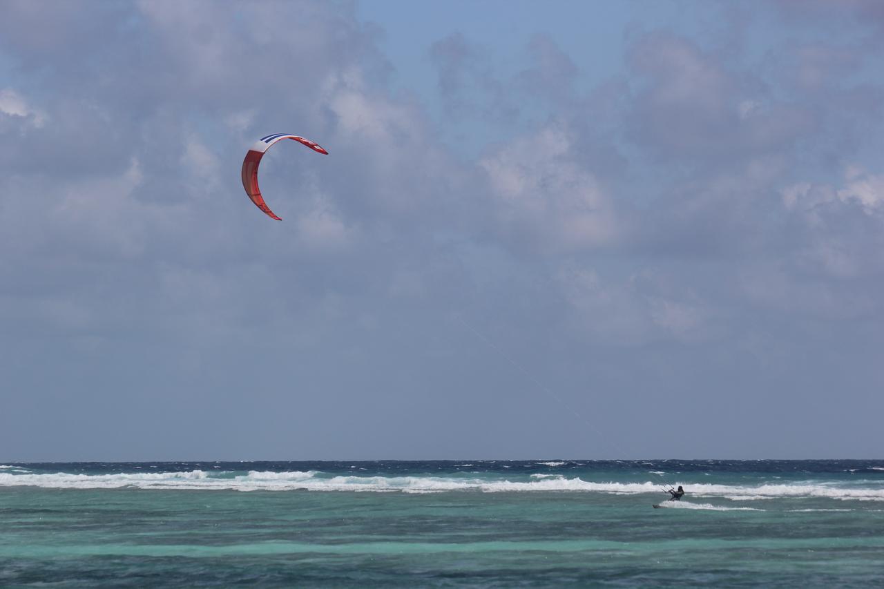 The Aquzz Hotel Hulhumalé Buitenkant foto