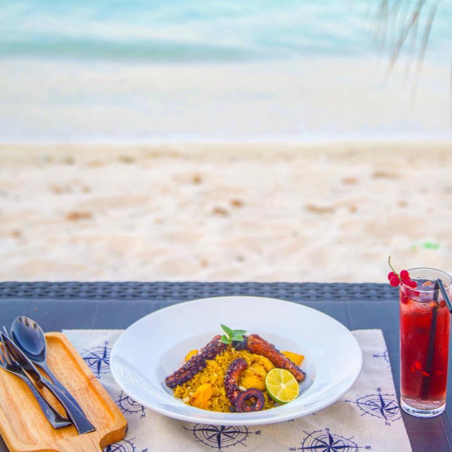 The Aquzz Hotel Hulhumalé Buitenkant foto